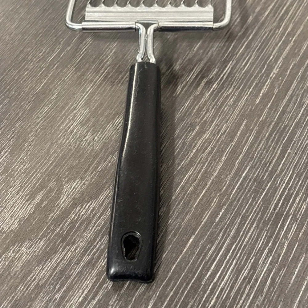 Vintage‎ Ekco Tomato Slicer with Black Handle Stainless USA